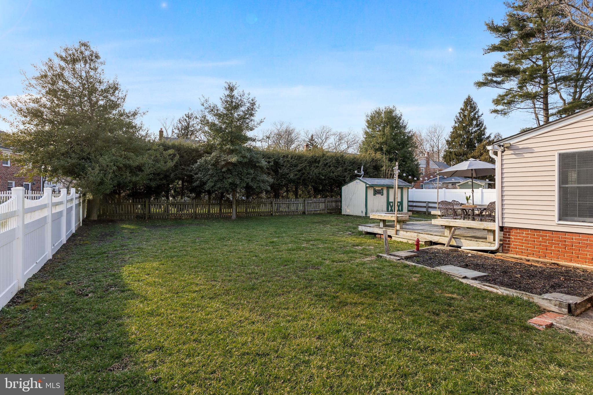 132 Merion Road Cherry Hill, NJ 08002 - Photo 35 of 40 LARGE SIDE YARD