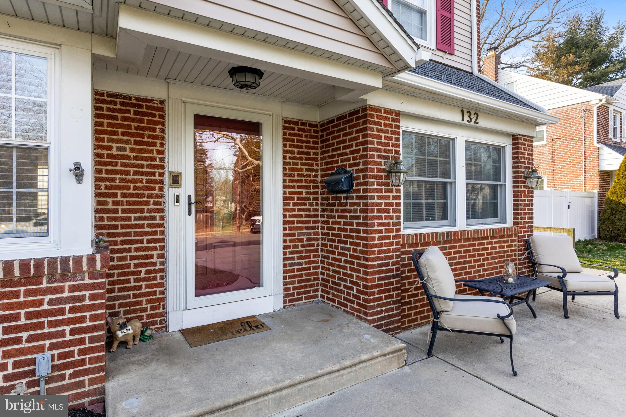 132 Merion Road Cherry Hill, NJ 08002 - Photo 4 of 40 ENTRY WITH ROOM FOR SEATING AREA