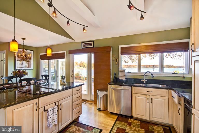 479 Maple Road Severna Park, MD 21146 - Photo 6 of 29 Kitchen