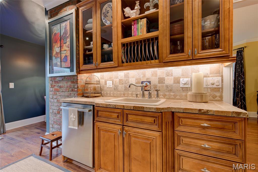 1713 4th Street Madison, IL 62060 - Photo 15 of 51 Gallery Image 15