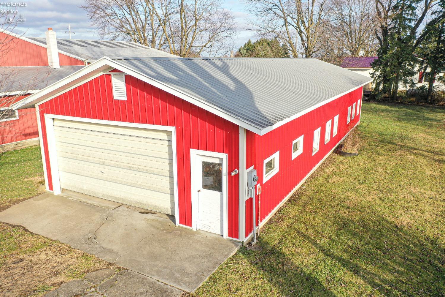 10405 Strecker Road Bellevue, OH 44811 - Photo 6 of 33 Gallery Image 6