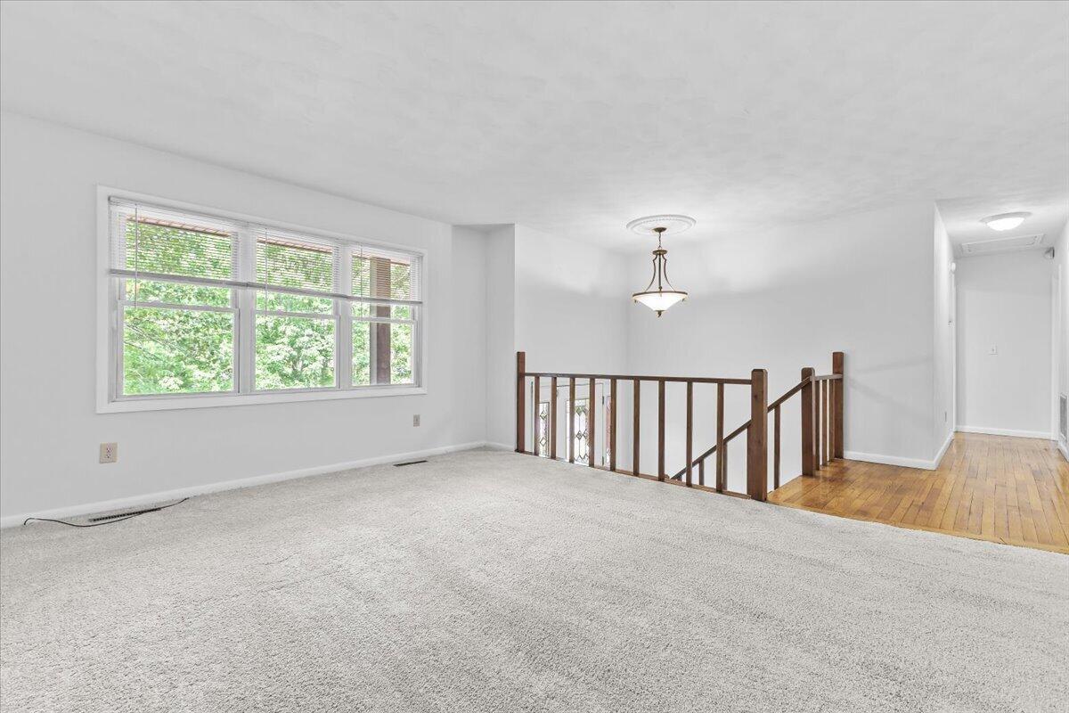 3131 Green Ridge Road Roanoke, VA 24019 - Photo 7 of 41 08-3131 Green Ridge Rd-8