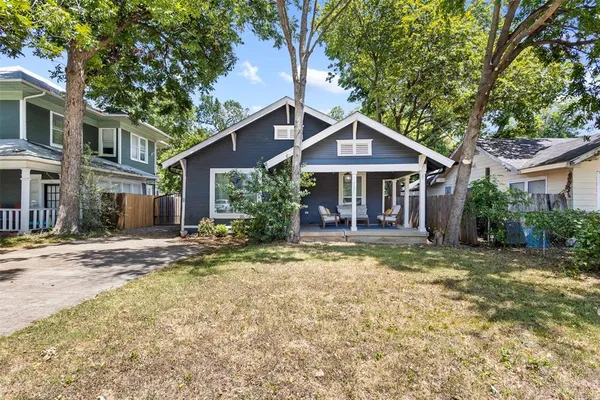 $459,000 | 406 South Montreal Avenue, Dallas, TX 75208