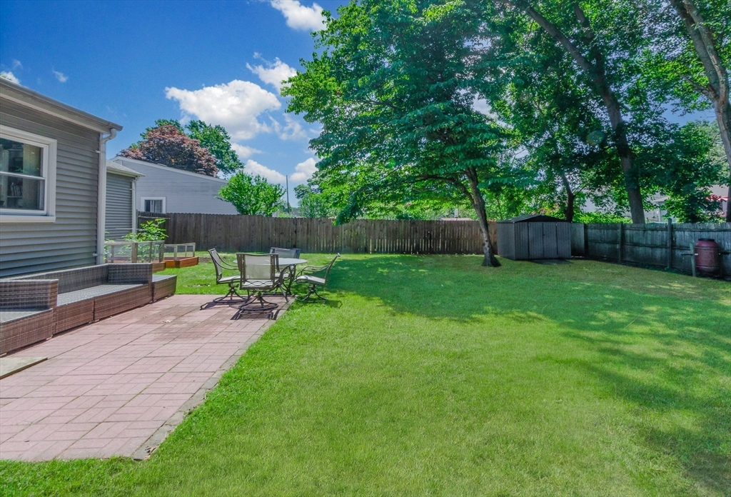 263 Maple Street Warwick, RI 02888 - Photo 16 of 23