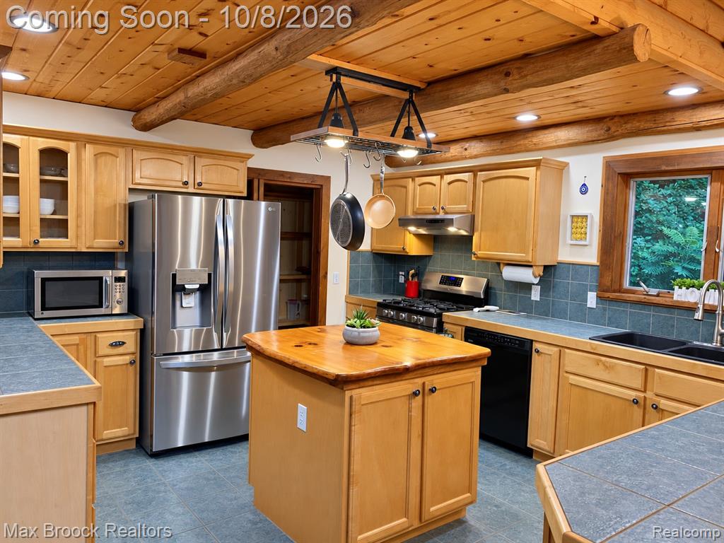 11748 Cedar Run Road Traverse City, MI 49684 - Photo 19 of 46 Gallery Image 19