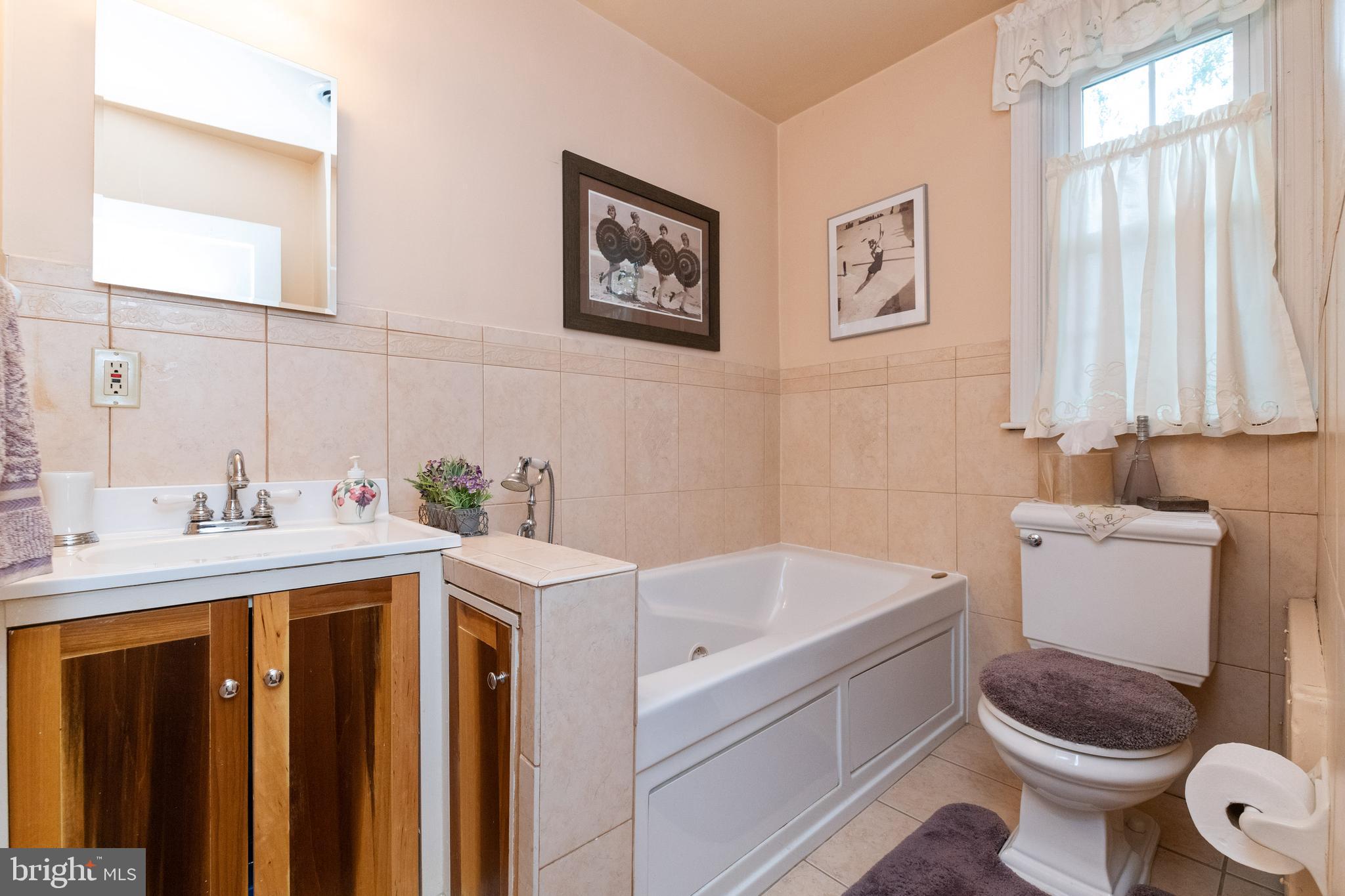 3713 Delverne Road Baltimore, MD 21218 - Photo 22 of 39 Updated Hall Bath