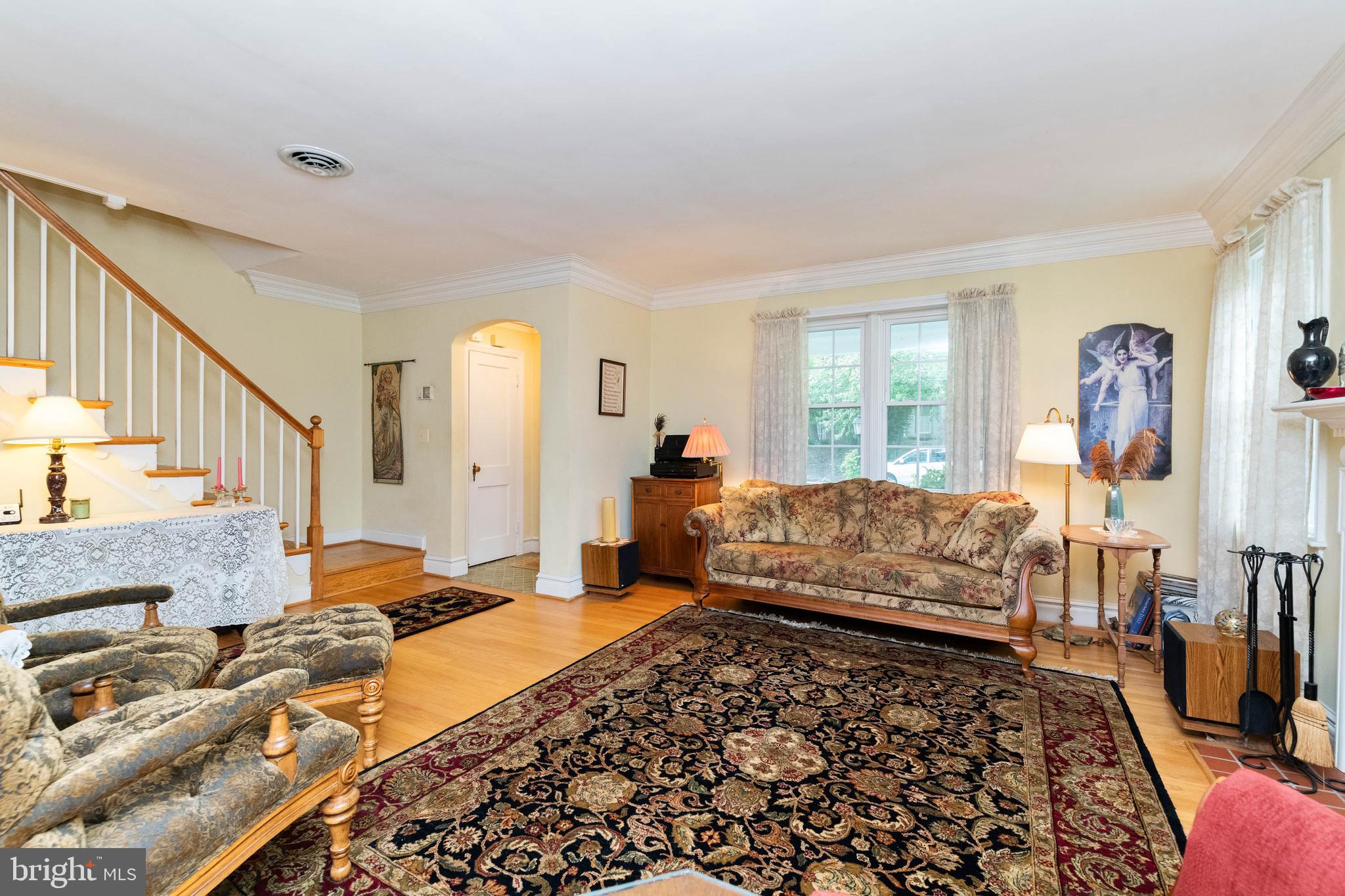3713 Delverne Road Baltimore, MD 21218 - Photo 8 of 39 Living Room