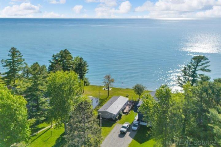 8723 Lakeshore Road Lexington, MI 48450 - Photo 1 of 50 50200698-620b7bf3-4a56-45d4-9770-27688bb986f4.JPG