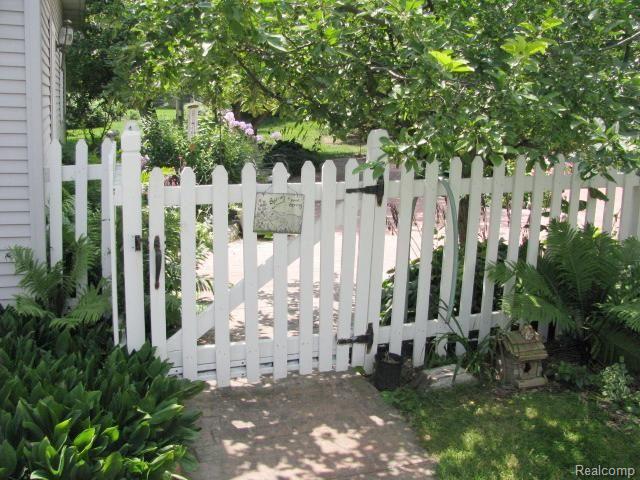 315 Benjamin Street Romeo, MI 48065 - Photo 46 of 54 #46 Gate.jpg