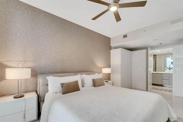 $6,800 | 1010 Brickell Avenue, Unit 4309, Miami, FL 33131