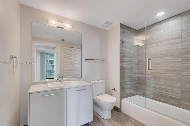 $6,800 | 1010 Brickell Avenue, Unit 4309, Miami, FL 33131