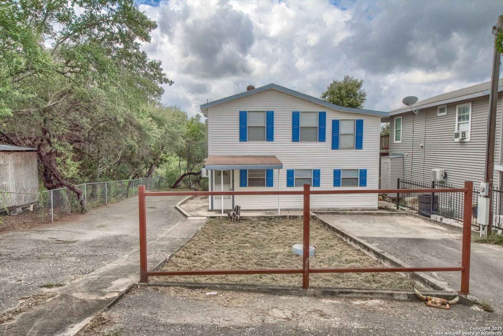 1108 Pebble Beach Dr Northwest  