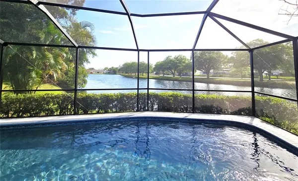 $2,500 | 612 49th Street East, Bradenton, FL 34208
