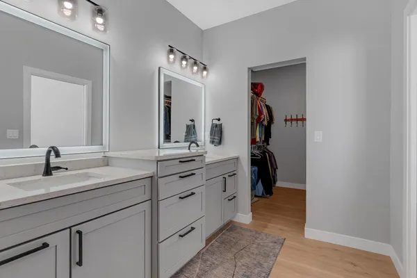 $699,900 | 12989 134th Avenue Northeast, Spicer, MN 56288