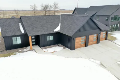 $699,900 | 12989 134th Avenue Northeast, Spicer, MN 56288