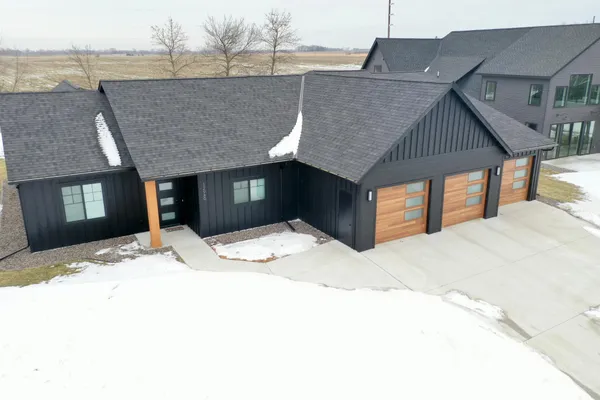 $699,900 | 12989 134th Avenue Northeast, Spicer, MN 56288