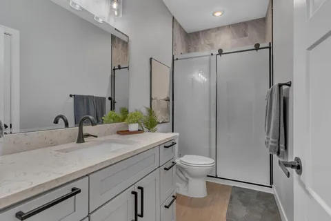 $699,900 | 12989 134th Avenue Northeast, Spicer, MN 56288