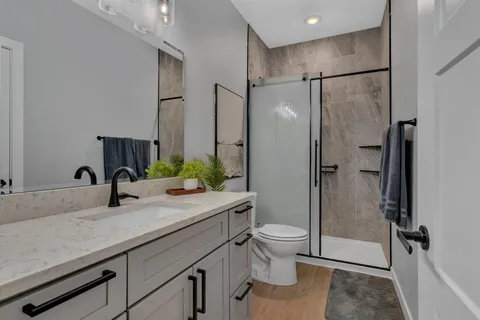 $699,900 | 12989 134th Avenue Northeast, Spicer, MN 56288