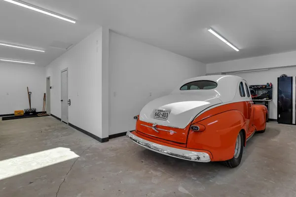 $699,900 | 12989 134th Avenue Northeast, Spicer, MN 56288