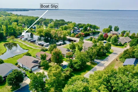 $699,900 | 12989 134th Avenue Northeast, Spicer, MN 56288