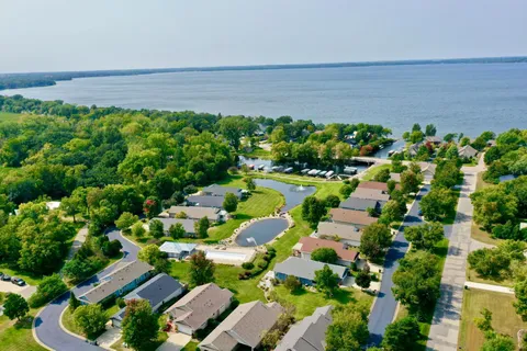 $699,900 | 12989 134th Avenue Northeast, Spicer, MN 56288