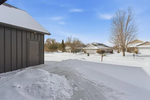 $699,900 | 12989 134th Avenue Northeast, Spicer, MN 56288