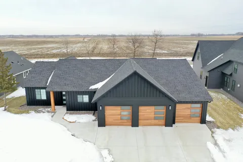 $699,900 | 12989 134th Avenue Northeast, Spicer, MN 56288
