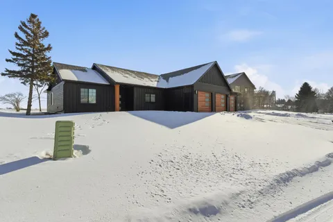 $699,900 | 12989 134th Avenue Northeast, Spicer, MN 56288