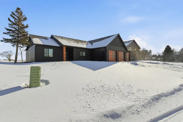 $699,900 | 12989 134th Avenue Northeast, Spicer, MN 56288