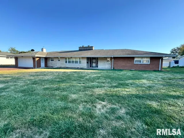 $192,500 | 512 Sunset Court, Rushville, IL 62681