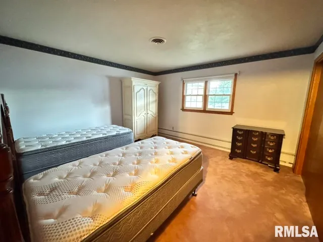 $192,500 | 512 Sunset Court, Rushville, IL 62681