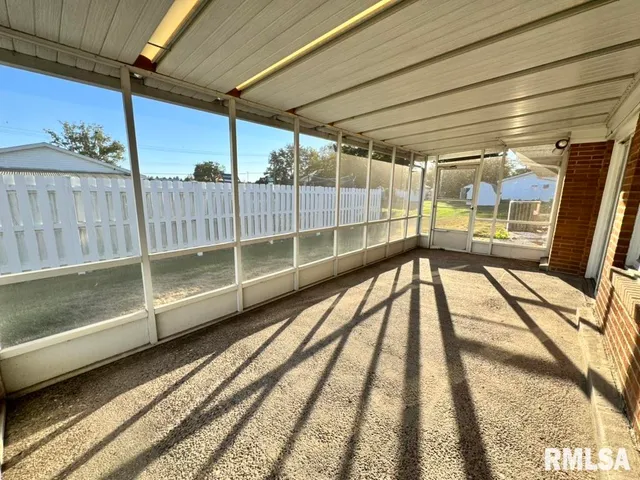 $192,500 | 512 Sunset Court, Rushville, IL 62681