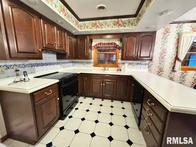 $192,500 | 512 Sunset Court, Rushville, IL 62681