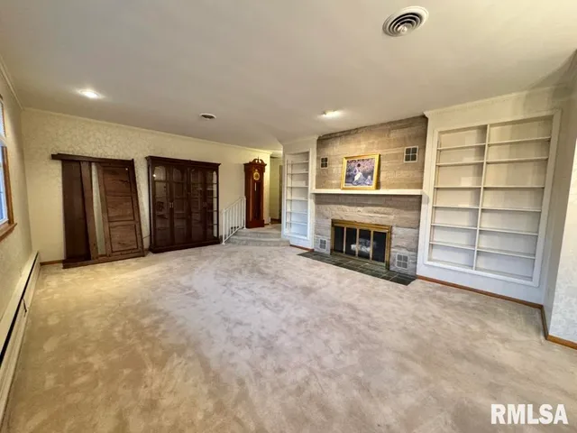 $192,500 | 512 Sunset Court, Rushville, IL 62681