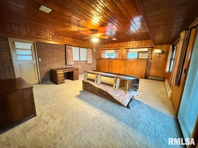 $192,500 | 512 Sunset Court, Rushville, IL 62681