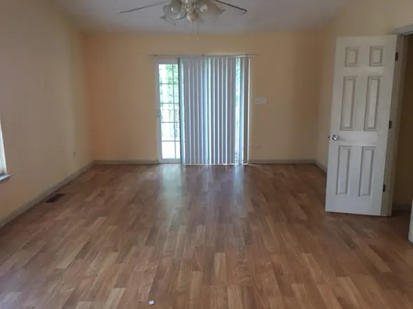 $1,500 | 16017 South Radio Station Road, Unit B, Seneca, SC 29678