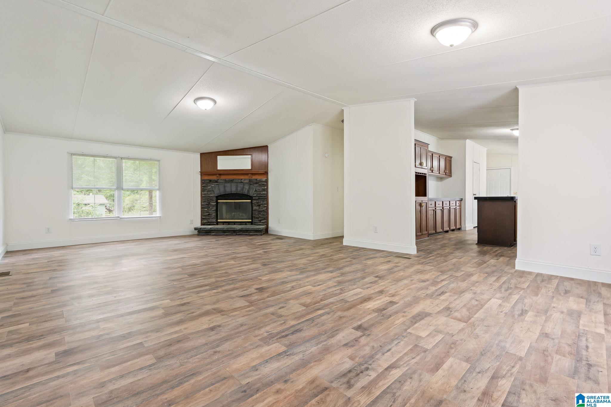 3024 Tommy Road Southeast Bessemer, AL 35022 - Photo 3 of 26