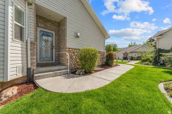 $510,000 | 33 Tierra Vista Court, Bountiful, UT 84010