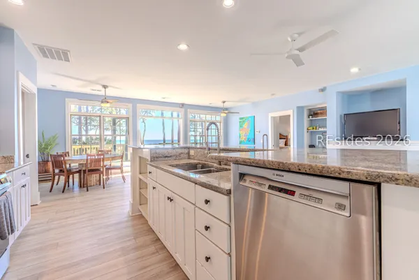 $1,385,000 | 152 Avenue Of Oaks, Daufuskie Island, SC 29915