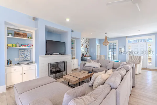 $1,385,000 | 152 Avenue Of Oaks, Daufuskie Island, SC 29915