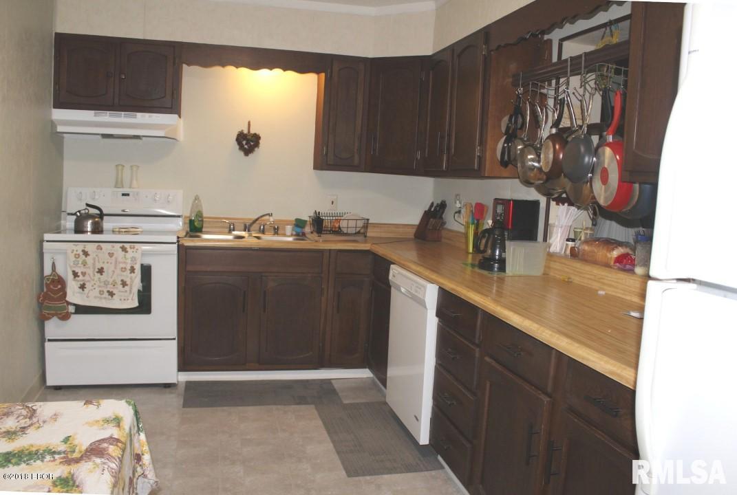 3368 Fox Squirrel Road Du Quoin, IL 62832 - Photo 6 of 25