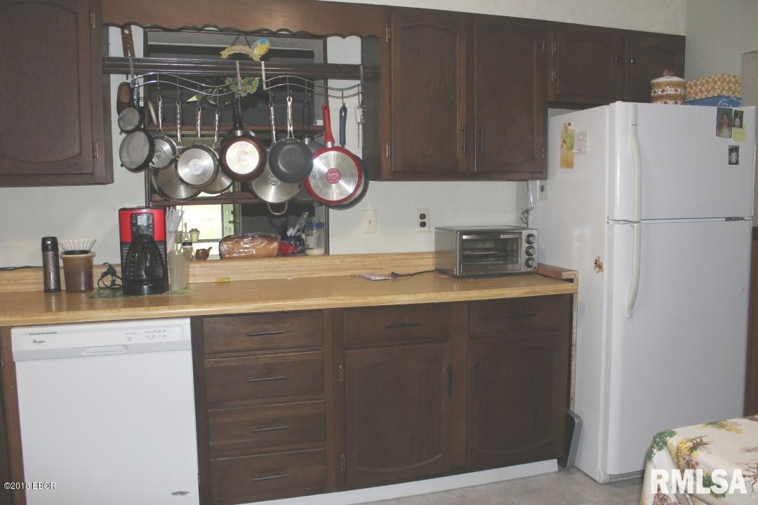 3368 Fox Squirrel Road Du Quoin, IL 62832 - Photo 7 of 25