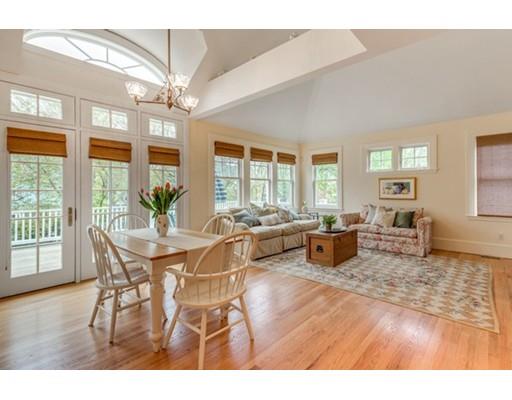 4 Lakeview Road Winchester, MA 01890 - Photo 11 of 30