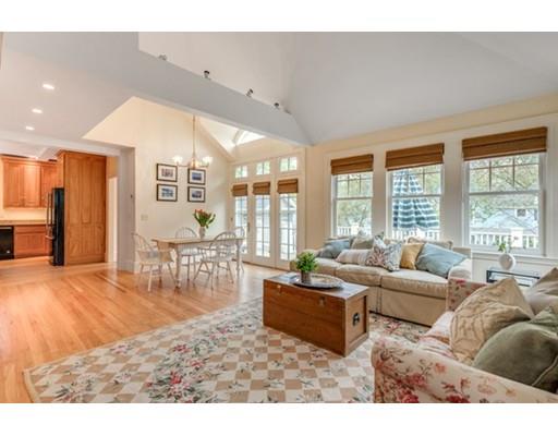 4 Lakeview Road Winchester, MA 01890 - Photo 9 of 30