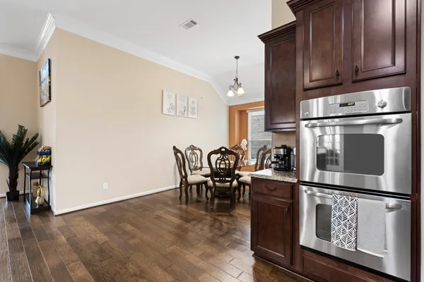 $3,200 | 13306 Misting Falls Lane, Pearland, TX 77584