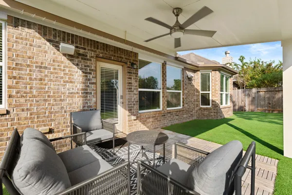 $3,200 | 13306 Misting Falls Lane, Pearland, TX 77584