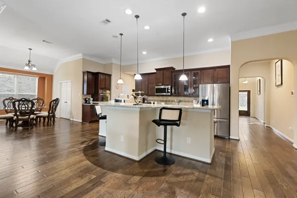 $3,200 | 13306 Misting Falls Lane, Pearland, TX 77584