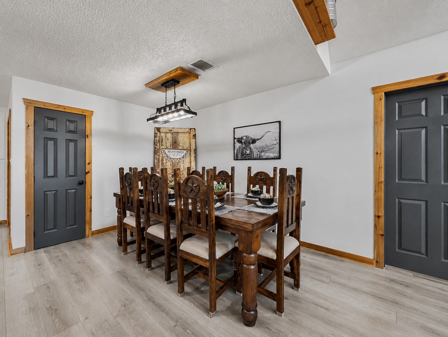 19023 Frey Road Hempstead, TX 77445 - Photo 19 of 49 Warm and inviting dining space perfectly positioned for everyday meals and entertaining.