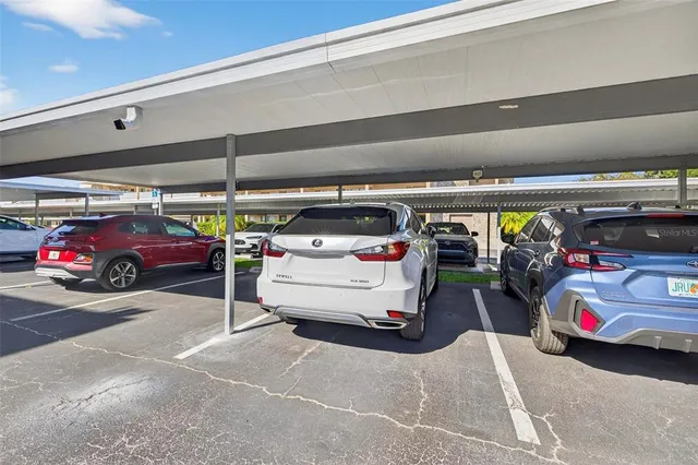 $199,000 | 4880 Locust Street Northeast, Unit 330, St. Petersburg, FL 33703