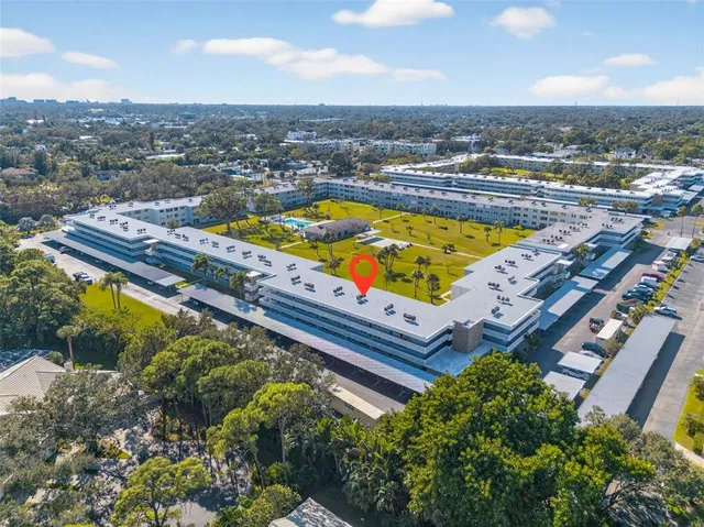 $199,000 | 4880 Locust Street Northeast, Unit 330, St. Petersburg, FL 33703